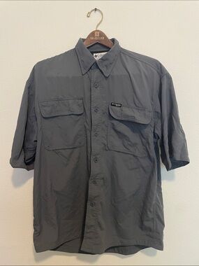 Columbia Short Sleeve Outdoor Button-Up Shirt - Charcoal